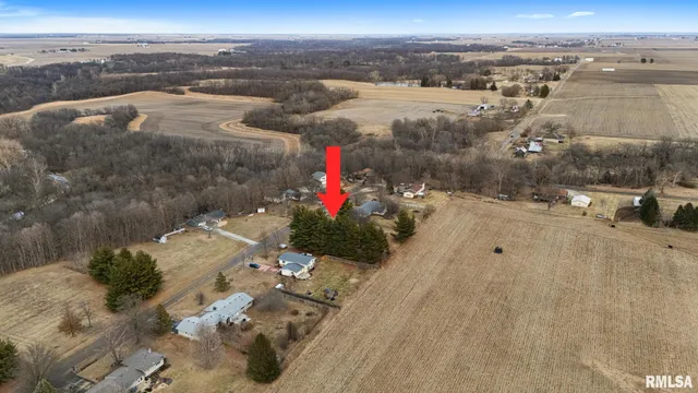 $175,000 | 25909 Longview Road, Hopedale, IL 61747