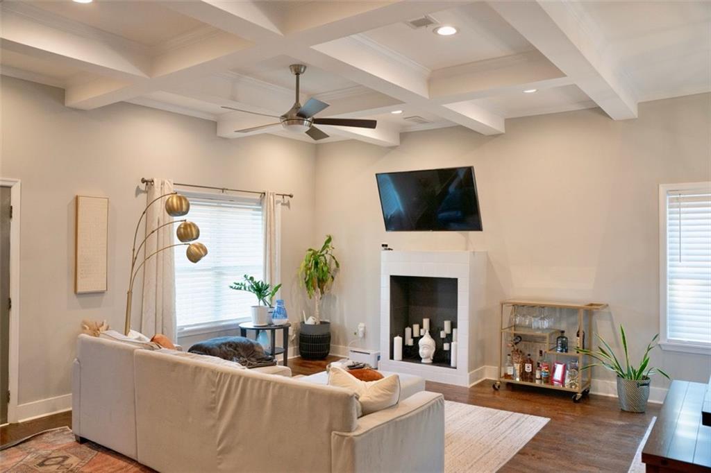 1005 Birch Street Southwest Atlanta, GA 30310 - Photo 4 of 23