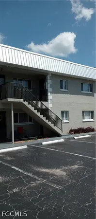 $1,500 | 2135 Virginia Avenue, Unit 11, Fort Myers, FL 33901
