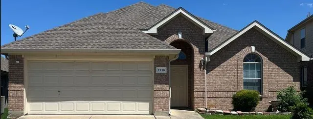 $2,100 | 7216 Kentish Drive, Fort Worth, TX 76137