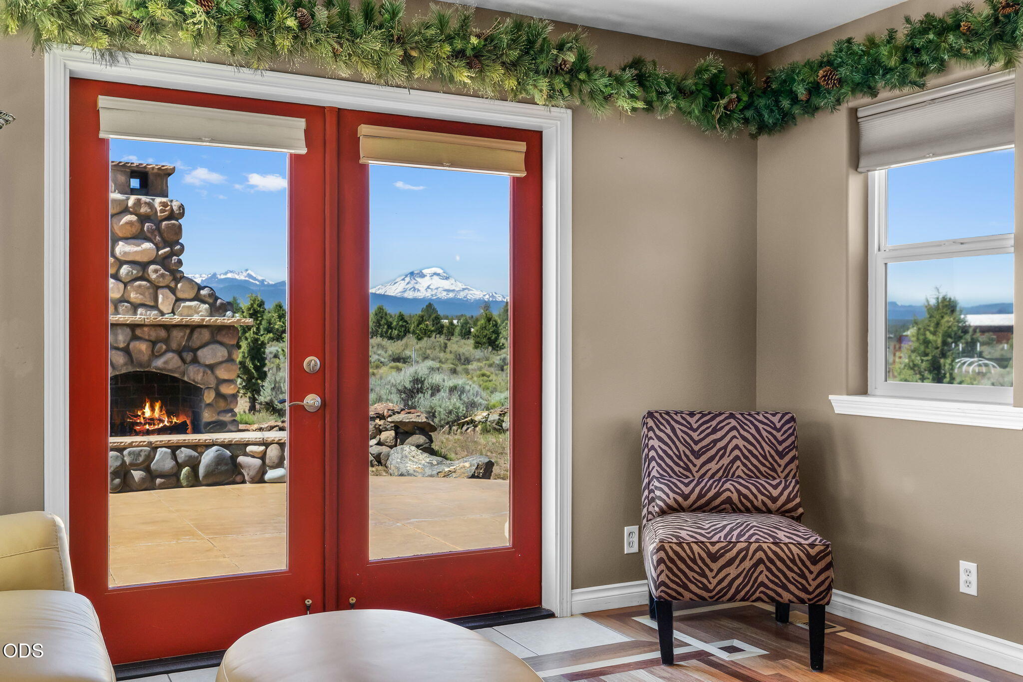 66967 Lance Road Bend, OR 97703 - Photo 16 of 58