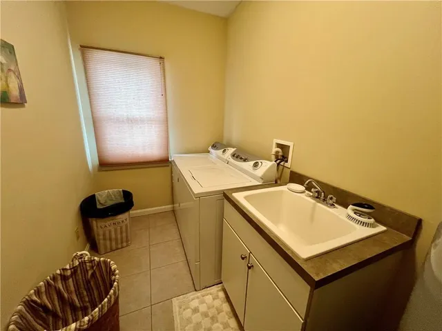 $329,900 | 3239 Penny Lane, New Castle, PA 16105