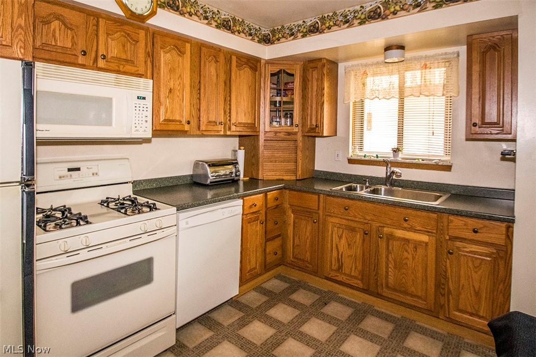 4367 Valleyside Road Cleveland, OH 44135 - Photo 9 of 21 Gallery Image 9