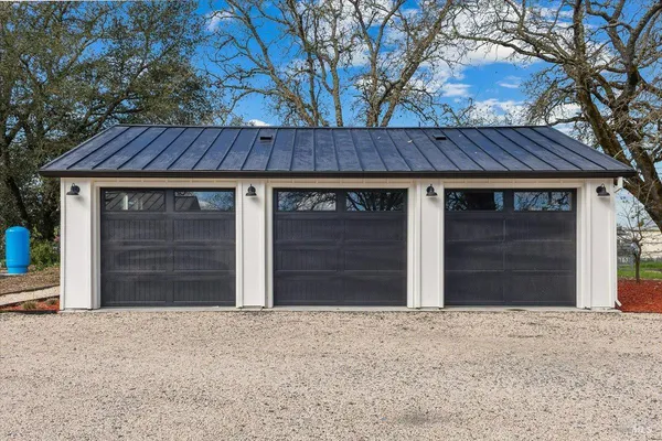 $2,549,000 | 127 Pleasant Avenue, Windsor, CA 95492