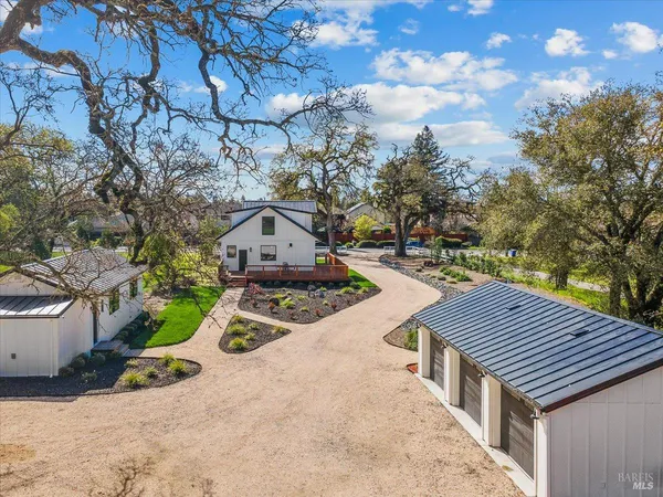 $2,549,000 | 127 Pleasant Avenue, Windsor, CA 95492