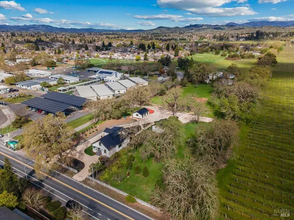 $2,549,000 | 127 Pleasant Avenue, Windsor, CA 95492