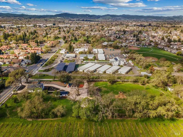 $2,549,000 | 127 Pleasant Avenue, Windsor, CA 95492