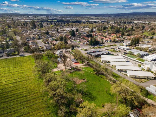 $2,549,000 | 127 Pleasant Avenue, Windsor, CA 95492