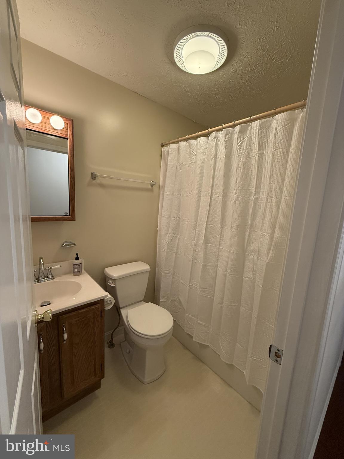 21 Coolidge Road Inwood, WV 25428 - Photo 36 of 80 Upper-Level Hall Full Bath