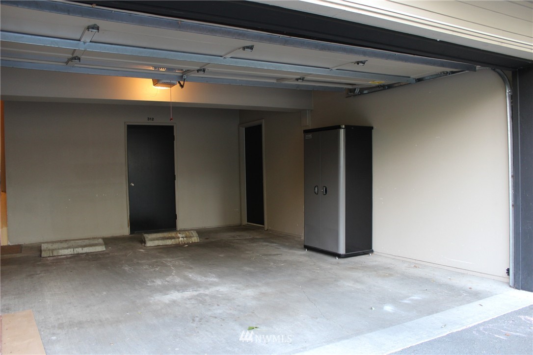 7411 210th Street Southwest, Unit 312 Edmonds, WA 98026 - Photo 16 of 17 Gallery Image 16