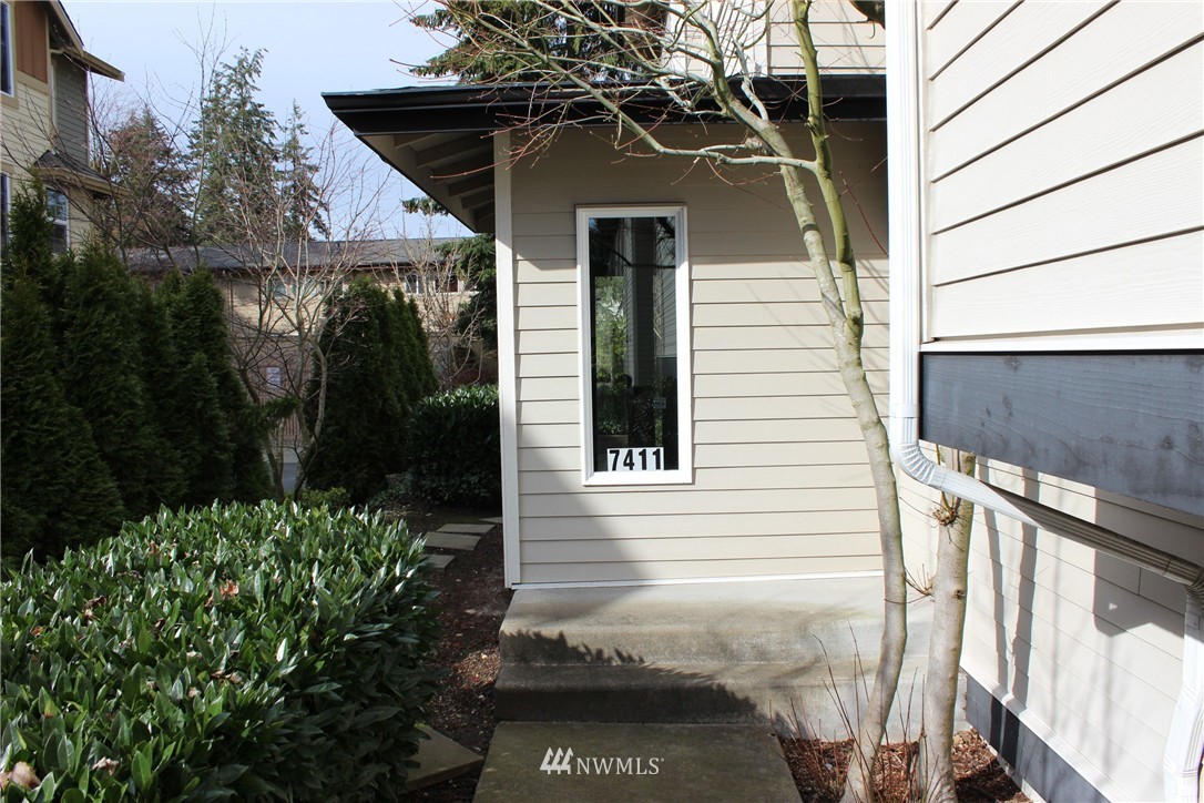 7411 210th Street Southwest, Unit 312 Edmonds, WA 98026 - Photo 3 of 17 Gallery Image 3