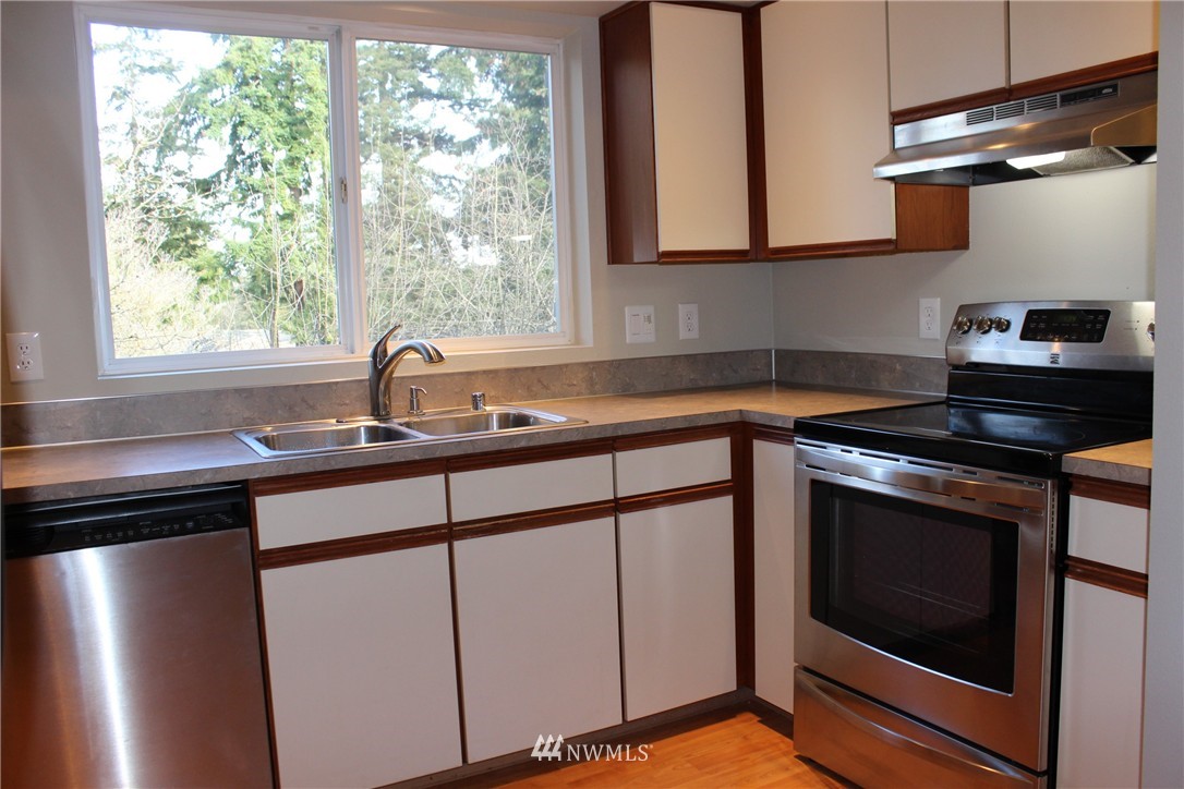 7411 210th Street Southwest, Unit 312 Edmonds, WA 98026 - Photo 7 of 17 Gallery Image 7