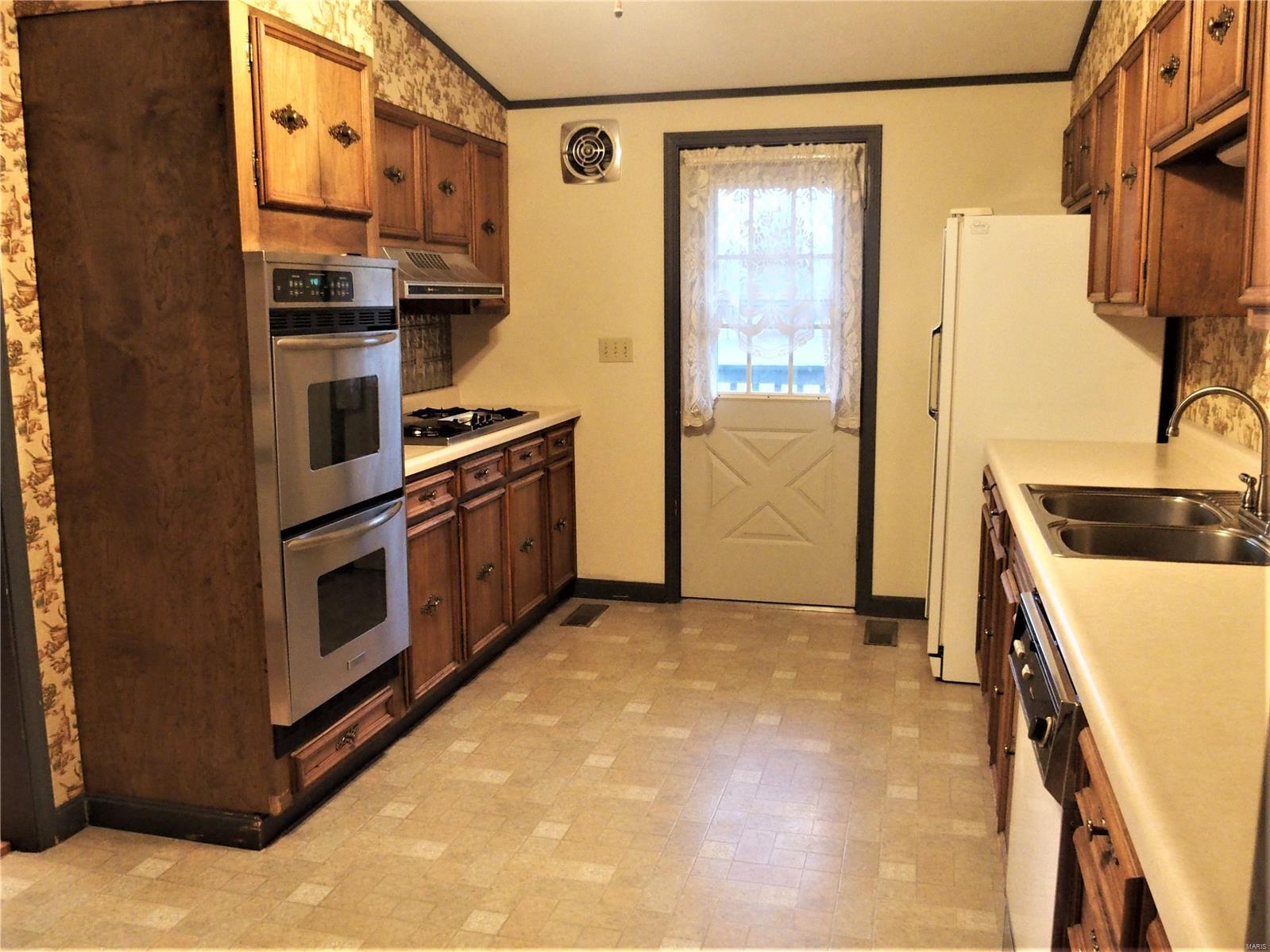 1125 Weil Road Lebanon, IL 62254 - Photo 10 of 23 Gallery Image 10