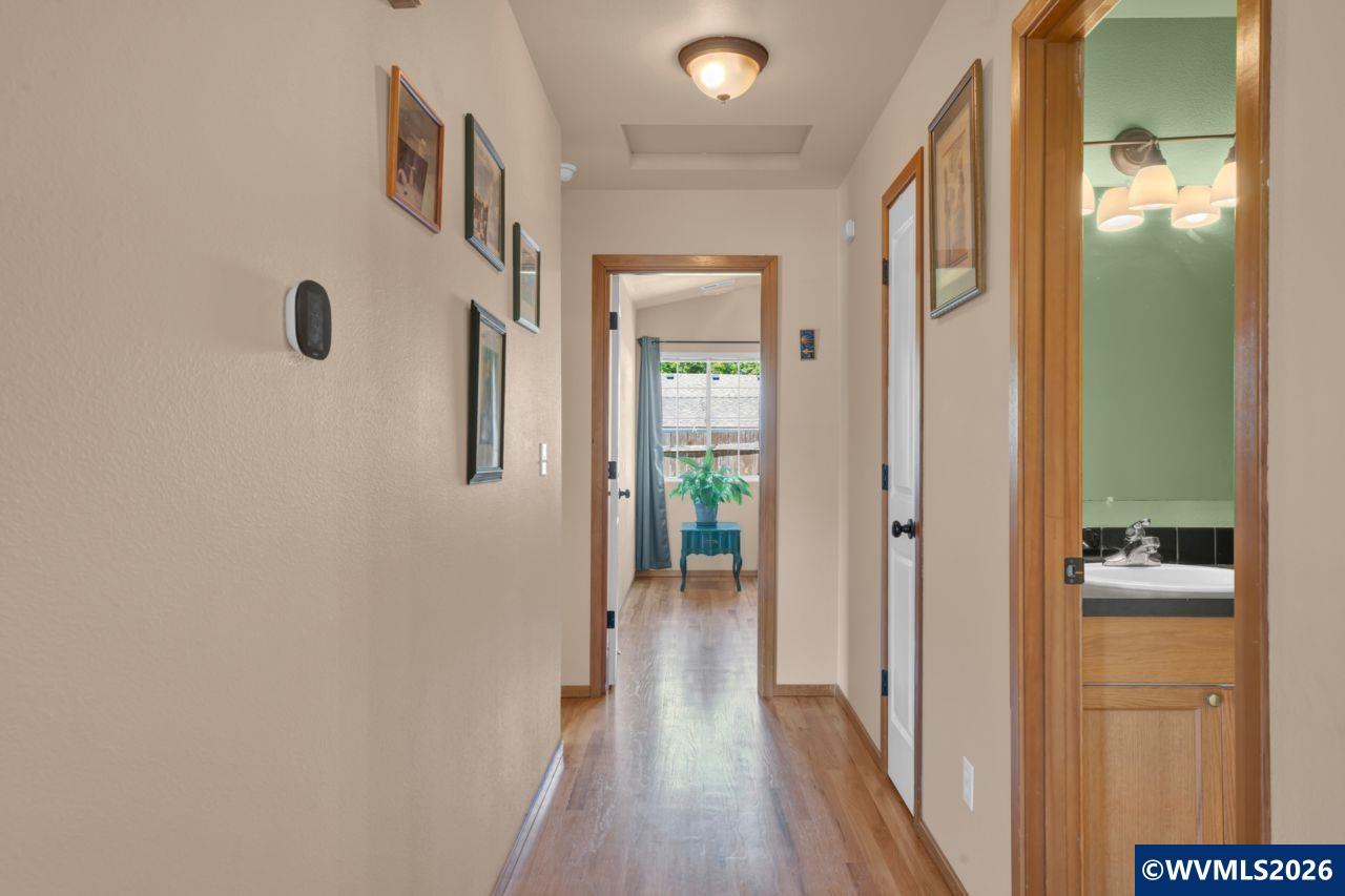 1737 Southwest 13th Avenue Albany, OR 97321 - Photo 18 of 40 Gallery Image 18