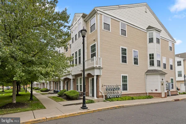 $2,900 | 21 B Iron Works Way, Trenton, NJ 08611