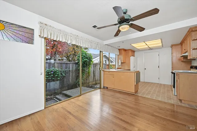 $645,000 | 220 Cedar Circle, Healdsburg, CA 95448