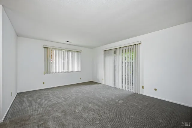 $645,000 | 220 Cedar Circle, Healdsburg, CA 95448