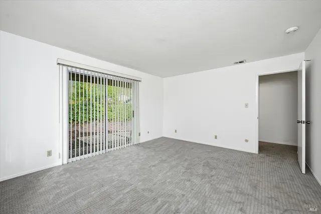 $645,000 | 220 Cedar Circle, Healdsburg, CA 95448