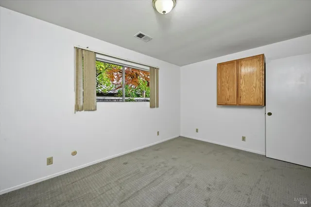 $645,000 | 220 Cedar Circle, Healdsburg, CA 95448