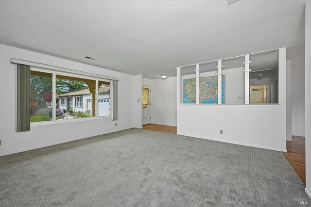 $645,000 | 220 Cedar Circle, Healdsburg, CA 95448