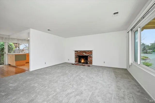 $645,000 | 220 Cedar Circle, Healdsburg, CA 95448