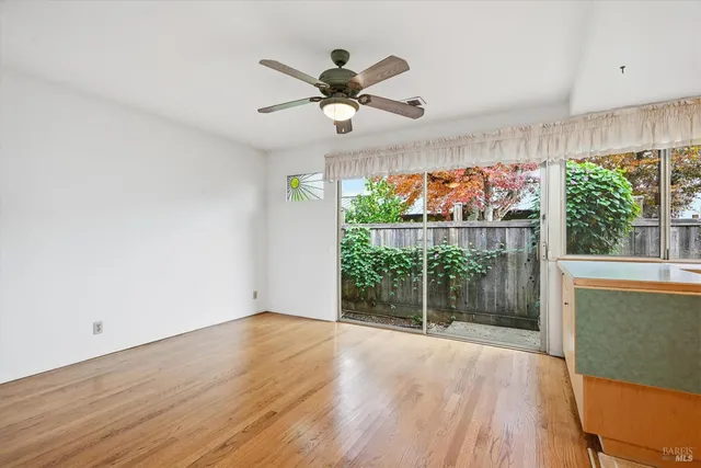 $645,000 | 220 Cedar Circle, Healdsburg, CA 95448