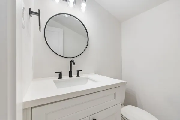 $2,300 | 872 East 35th Street, Houston, TX 77022