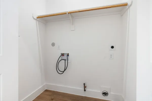 $2,300 | 872 East 35th Street, Houston, TX 77022