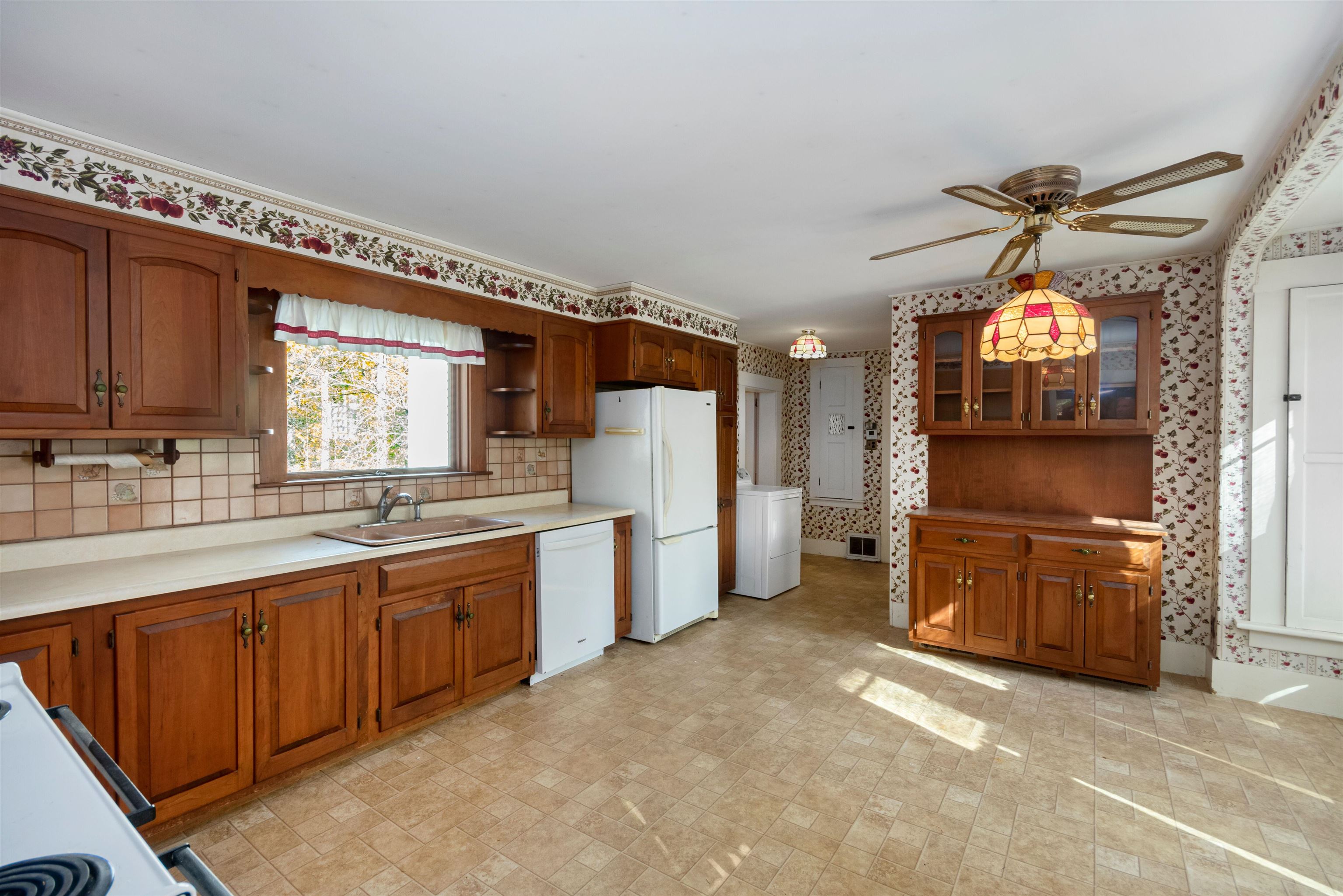61 River Road New Boston, NH 03070 - Photo 2 of 30