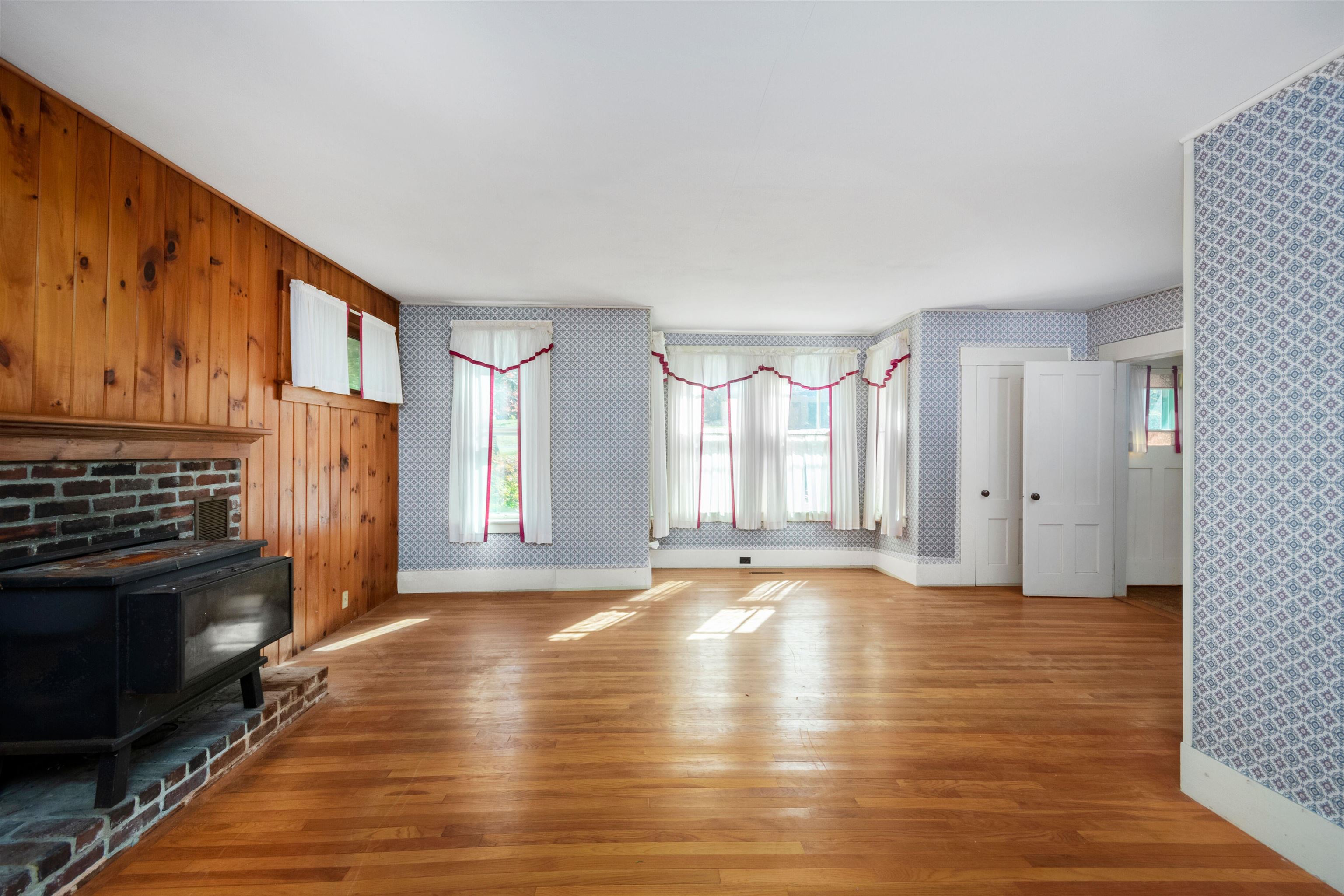 61 River Road New Boston, NH 03070 - Photo 10 of 30