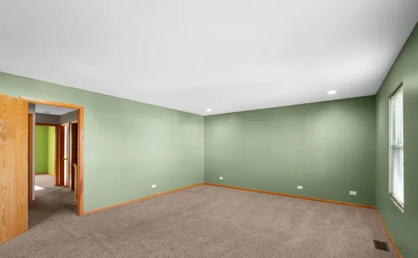 $2,550 | 1116 Heron Circle, Joliet, IL 60431