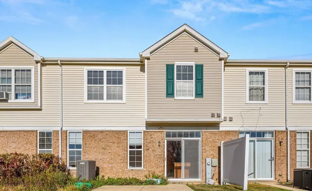 $2,650 | 1116 Heron Circle, Joliet, IL 60431