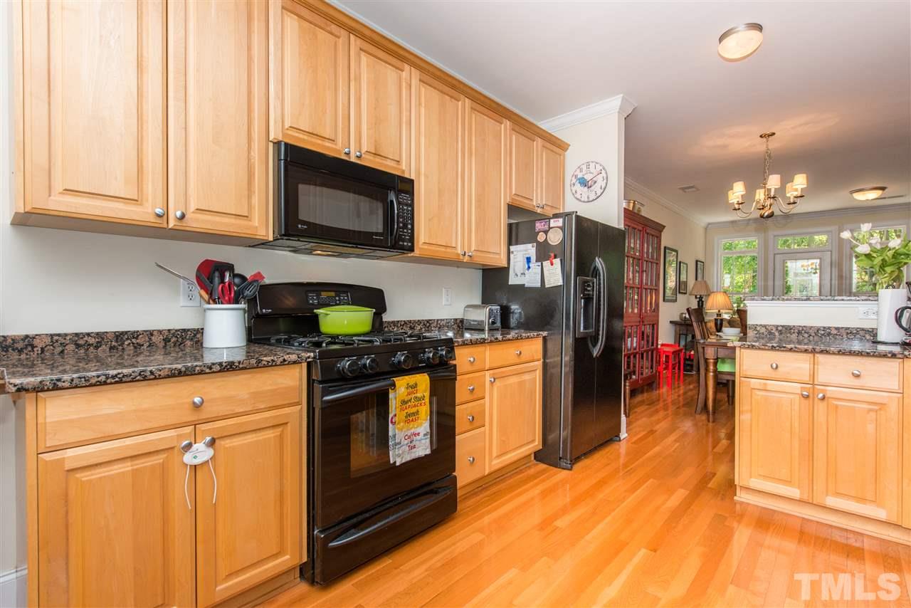 633 Highpark Lane Raleigh, NC 27608 - Photo 3 of 23