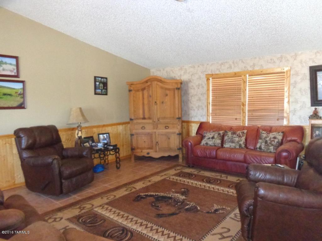 13470 South Morgan Road Pearce, AZ 85625 - Photo 15 of 40 Gallery Image 15