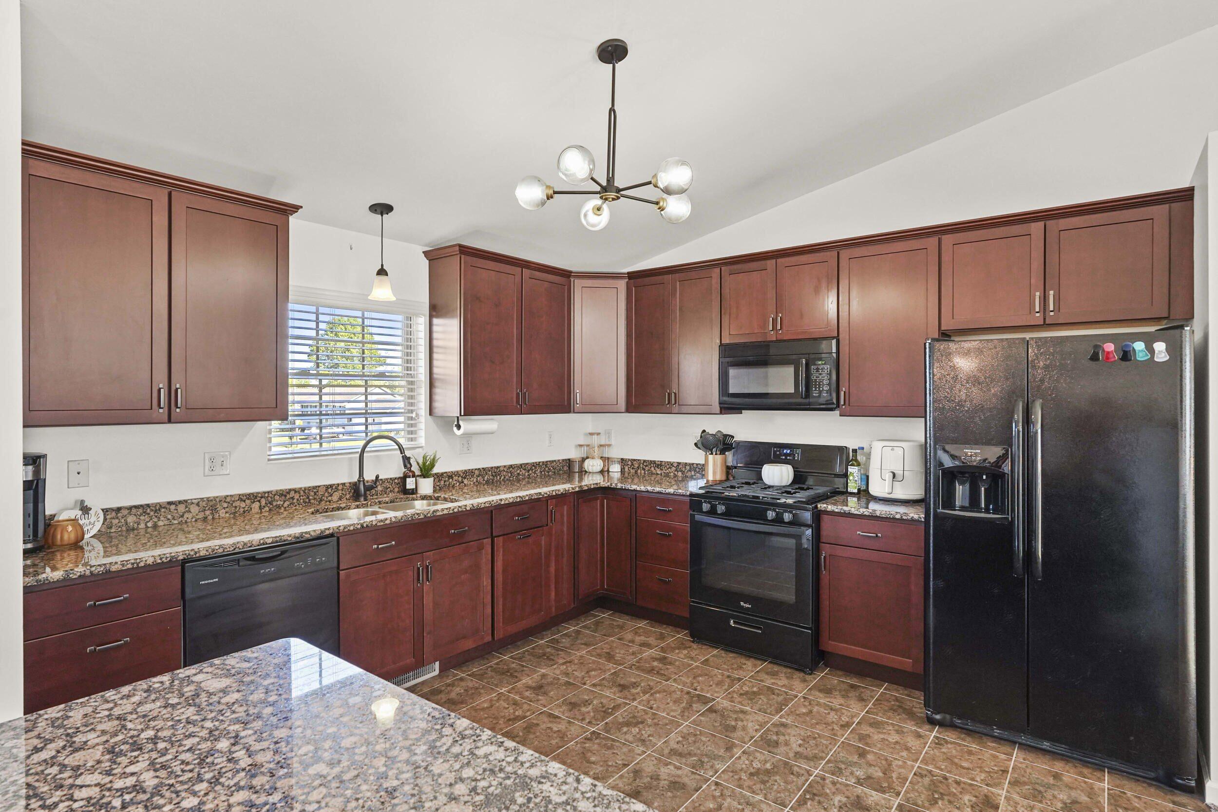 6620 Timberwood Avenue Portage, IN 46368 - Photo 10 of 24 2500x1666