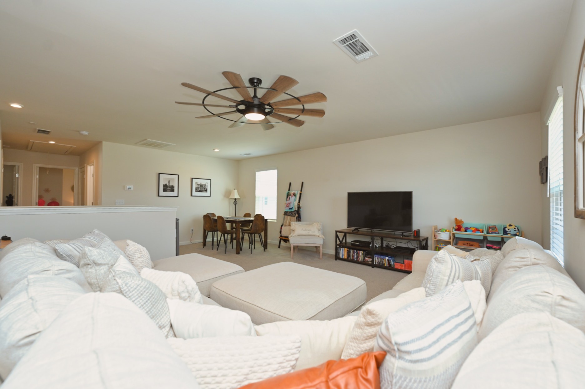 522 Red Barn Way Mount Juliet, TN 37122 - Photo 15 of 25 a living room with furniture and a flat screen tv