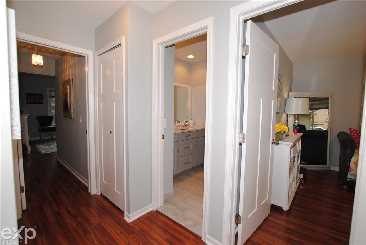 2181 London Bridge Drive Rochester, MI 48307 - Photo 24 of 53 50055306-23.JPG