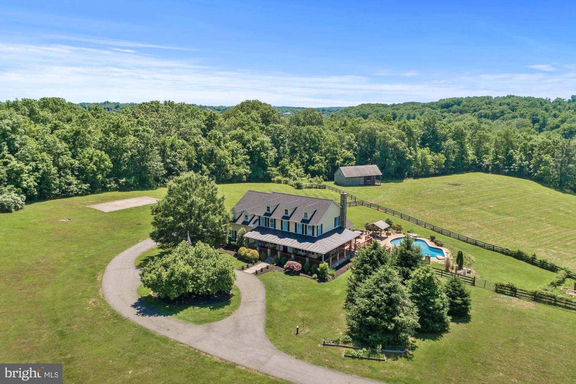 20634 St Louis Road Purcellville, VA 20132 - Photo 3 of 56 Serene and private