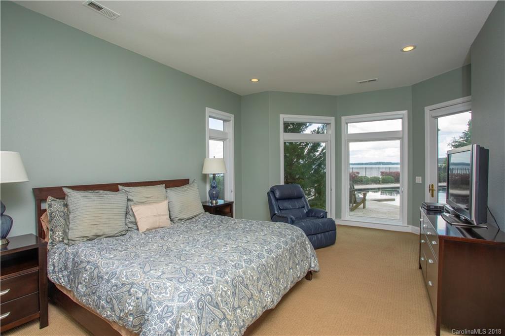 19125 Peninsula Point Drive Cornelius, NC 28031 - Photo 17 of 31