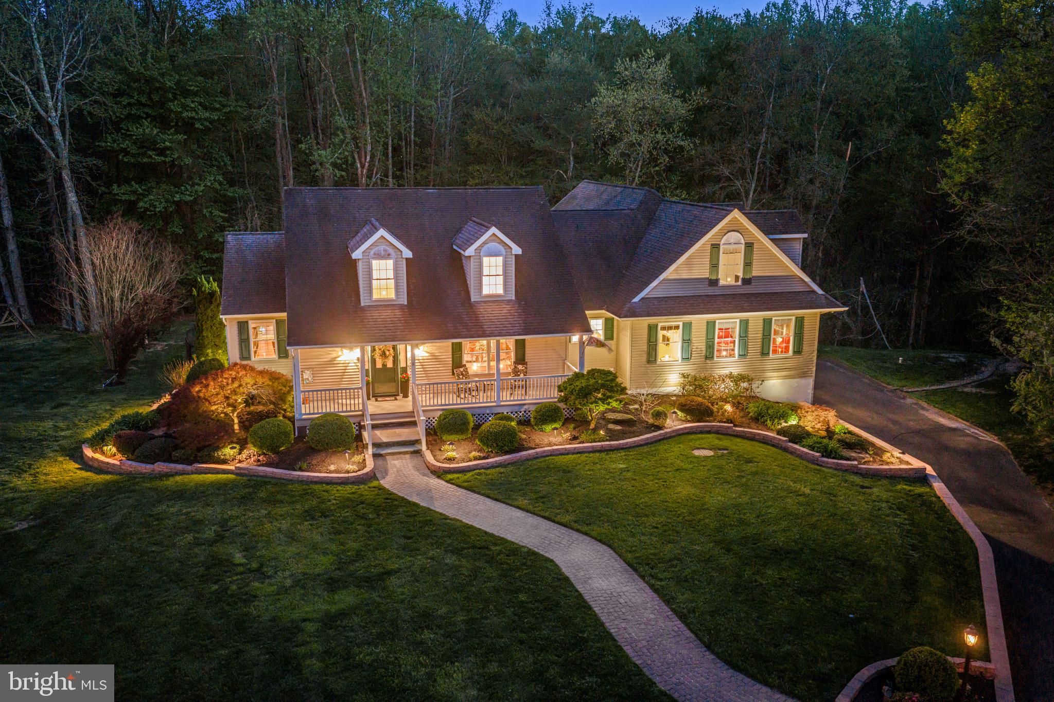 8 Cliff Court Sewell, NJ 08080 - Photo 2 of 85