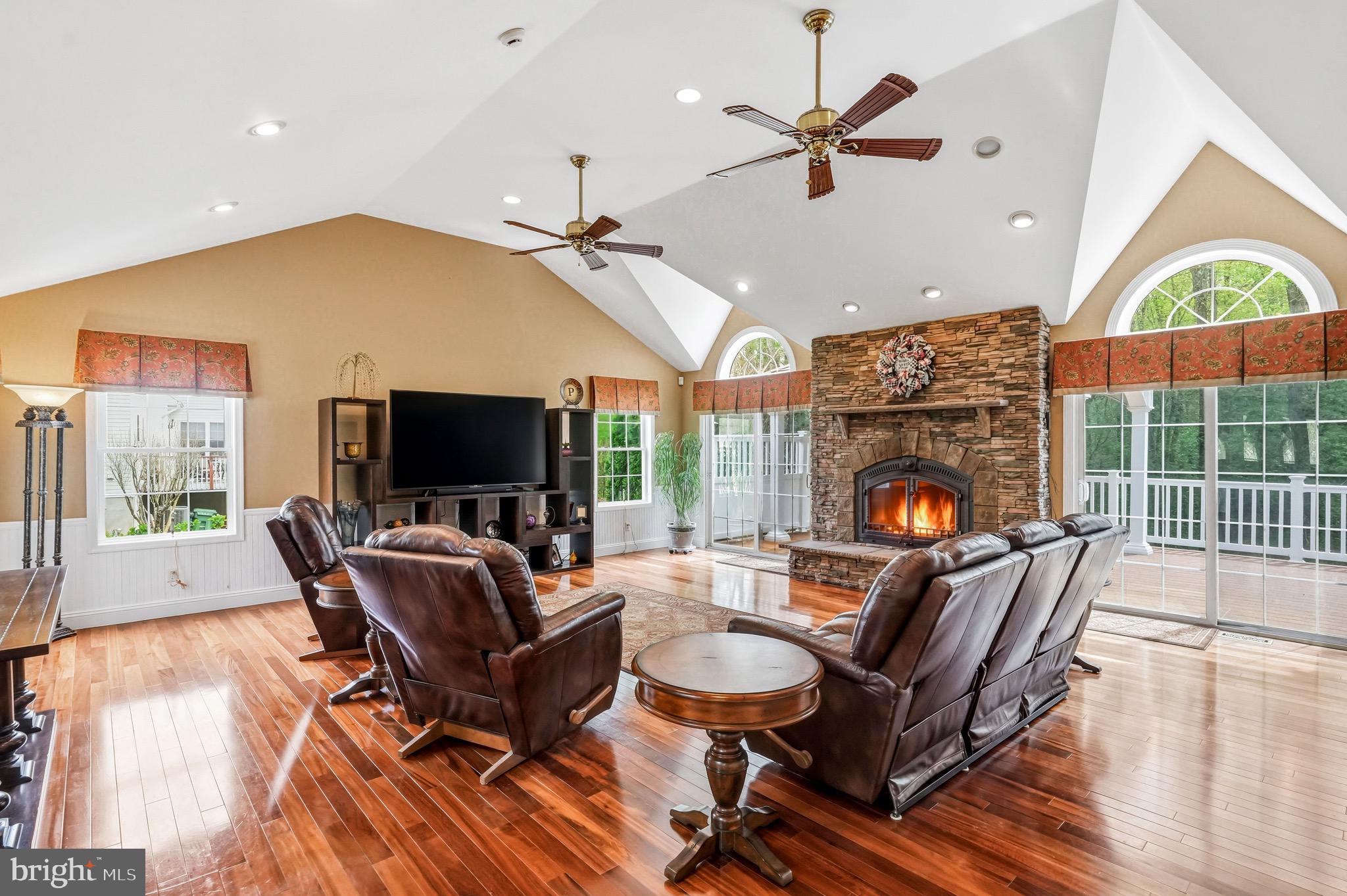 8 Cliff Court Sewell, NJ 08080 - Photo 26 of 85