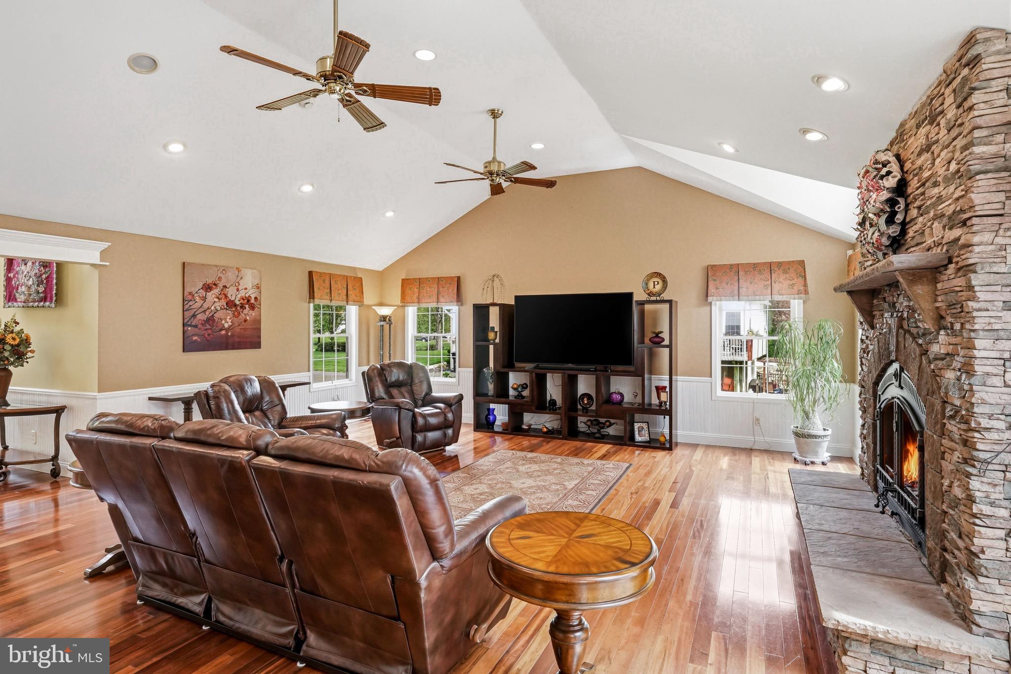 8 Cliff Court Sewell, NJ 08080 - Photo 27 of 85