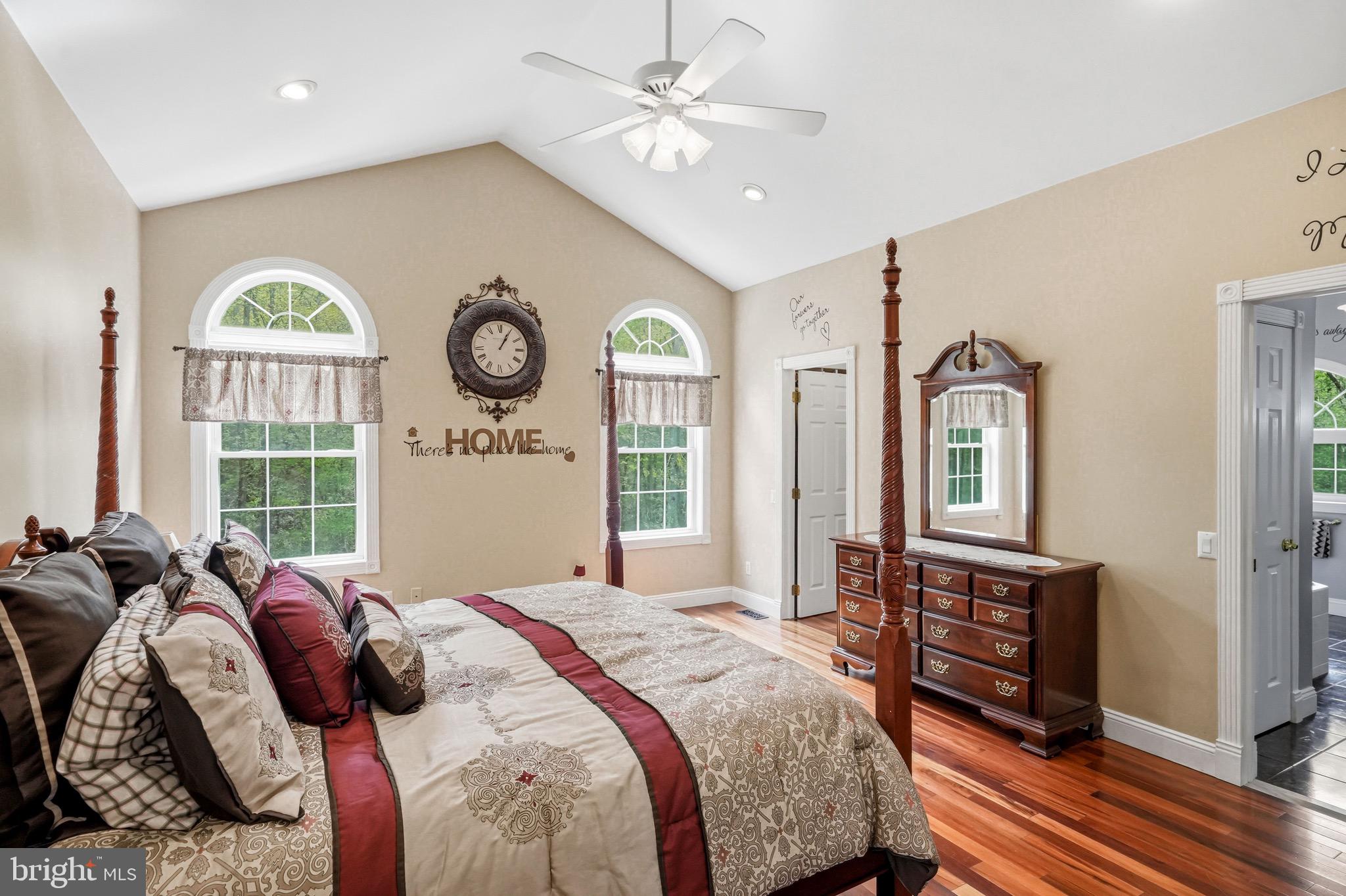 8 Cliff Court Sewell, NJ 08080 - Photo 42 of 85 Owners suite