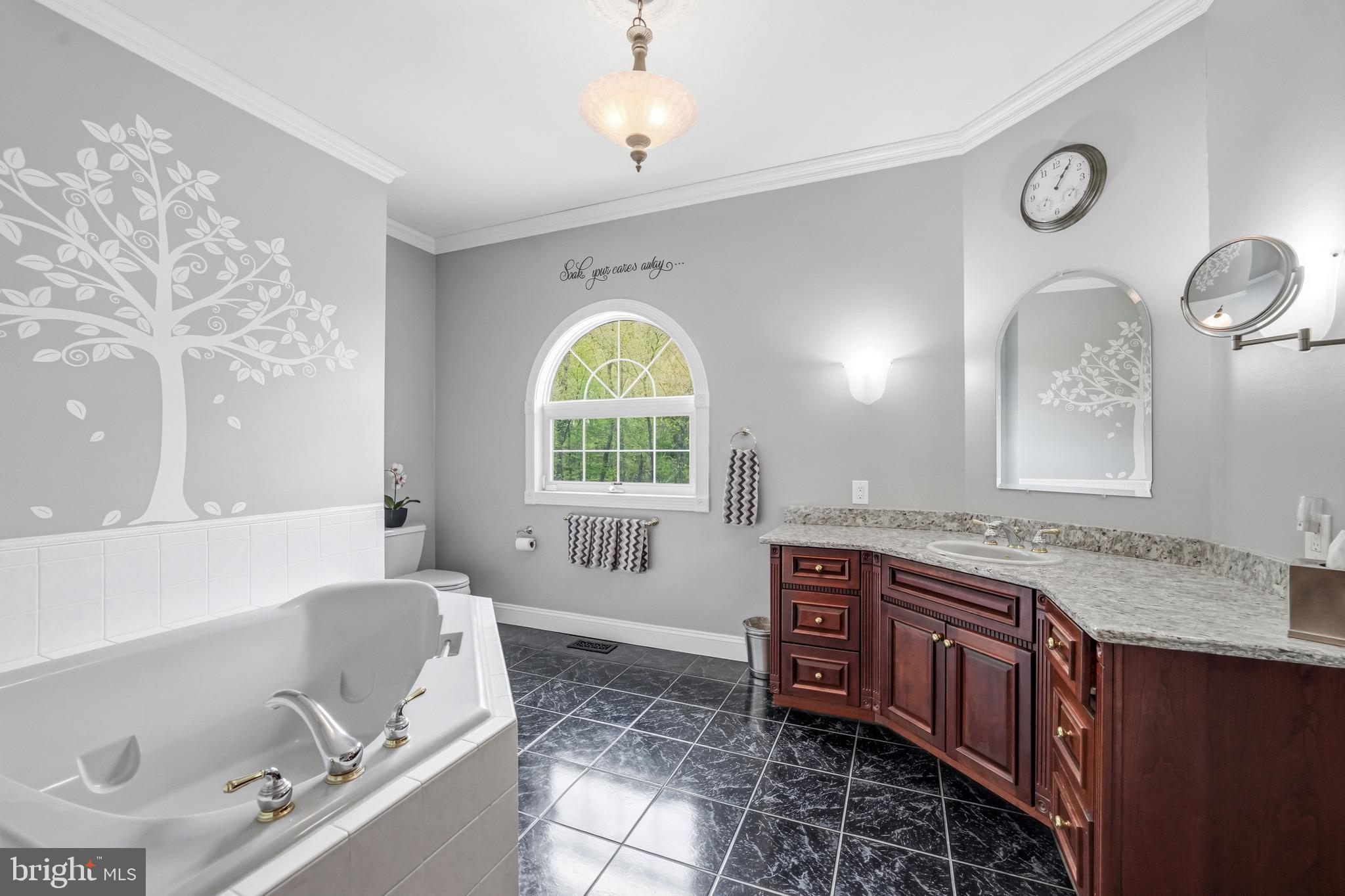 8 Cliff Court Sewell, NJ 08080 - Photo 46 of 85