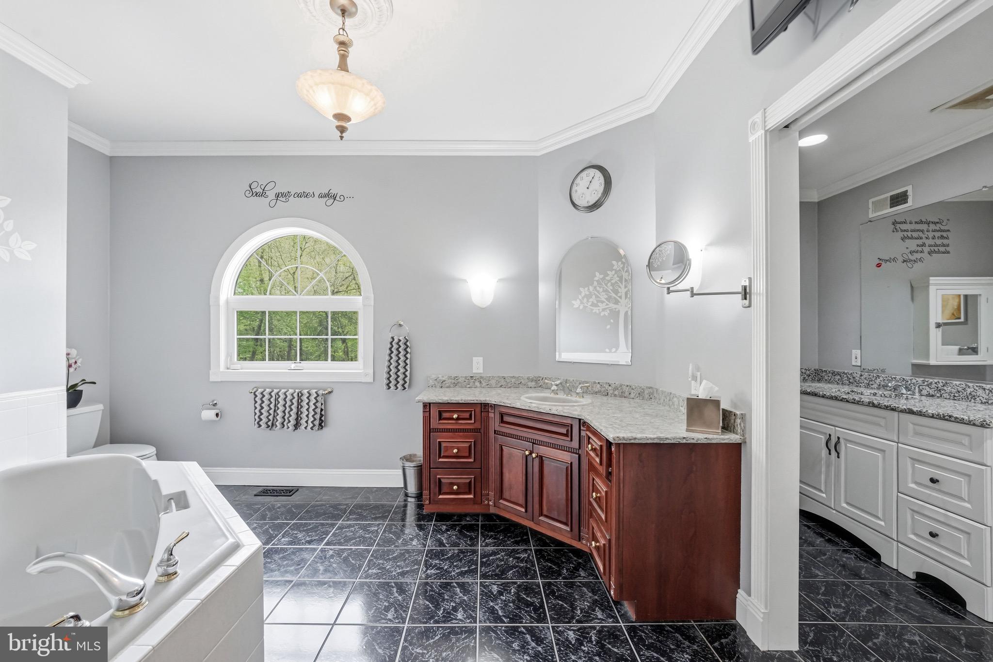 8 Cliff Court Sewell, NJ 08080 - Photo 48 of 85