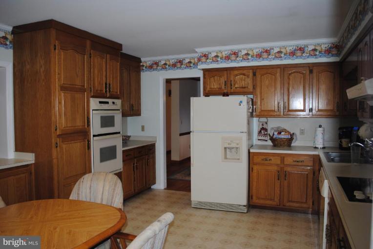 22532 Indian Point Road Bozman, MD 21612 - Photo 19 of 27 Kitchen #2