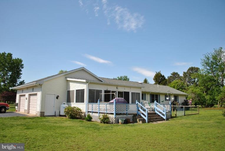 22532 Indian Point Road Bozman, MD 21612 - Photo 5 of 27 Exterior (Rear)