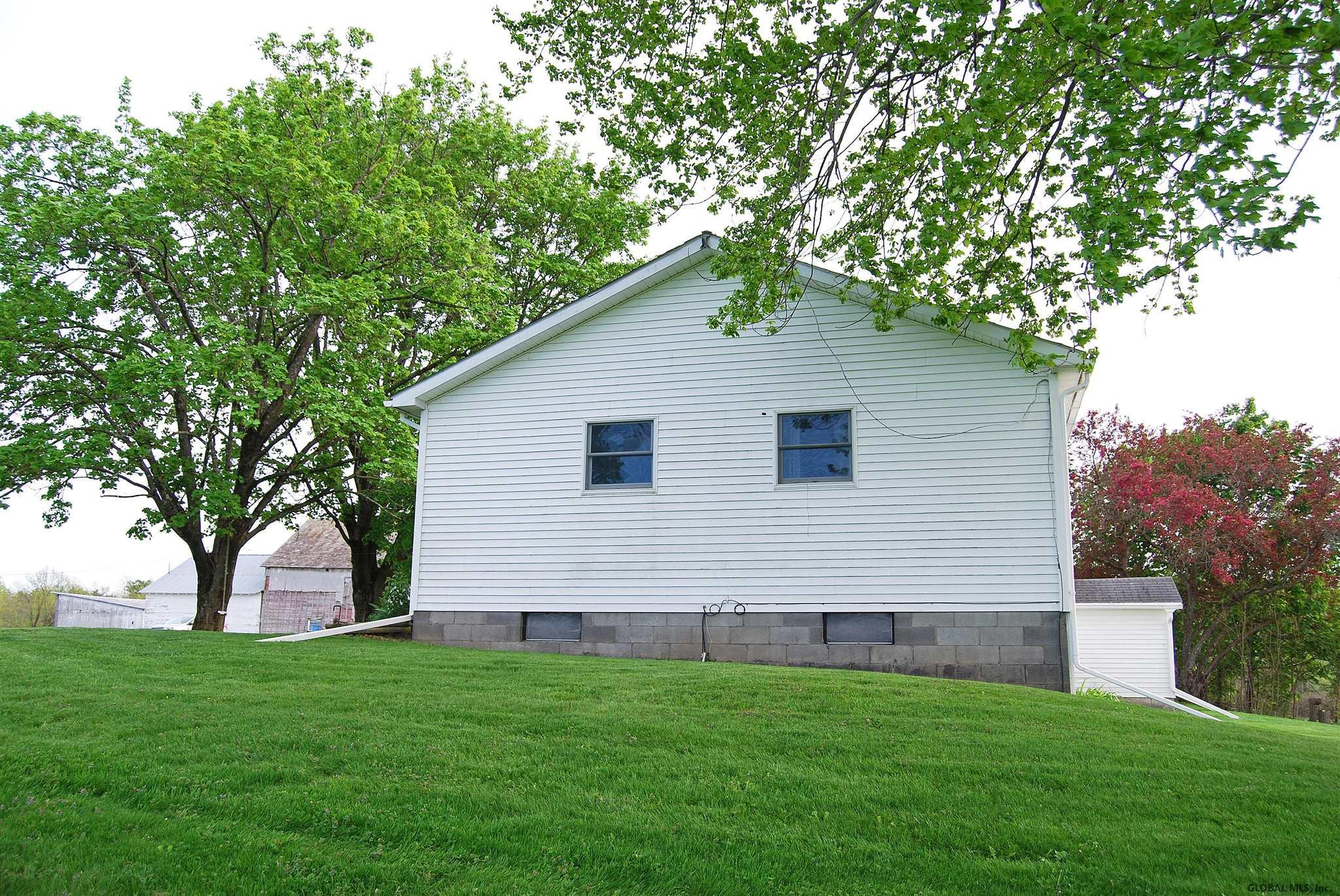 123 Flike Road Stillwater, NY 12170 - Photo 3 of 44 Photo 3