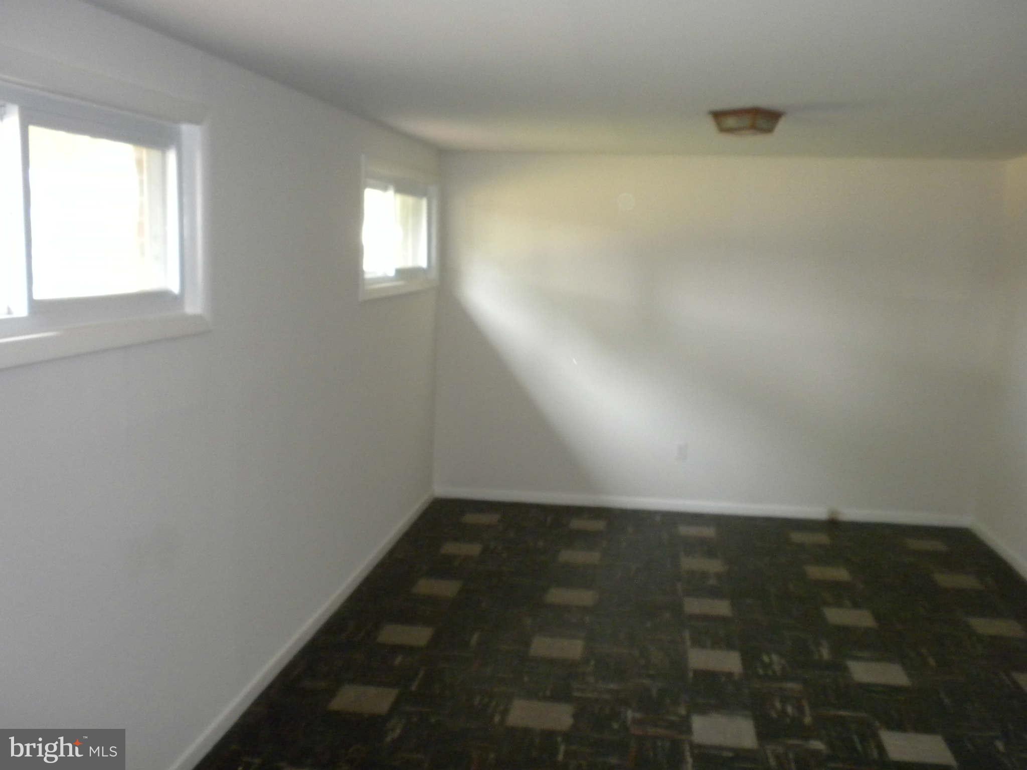 13317 Dauphine Street Silver Spring, MD 20906 - Photo 13 of 15 Family Room