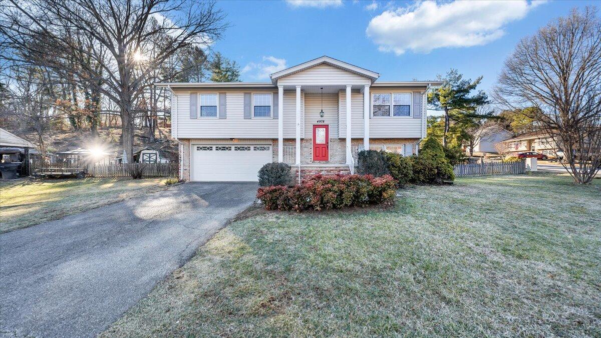 4978 North Spring Drive Northwest Roanoke, VA 24019 - Photo 1 of 51 50-MIB00560